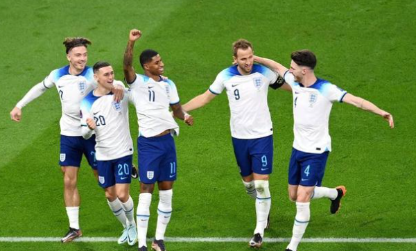 英格兰队今夏欧洲杯展望：豪华阵容显威力，夺冠之路或可期