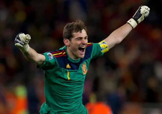 卡西利亚斯：2012年欧洲杯西班牙的守护神